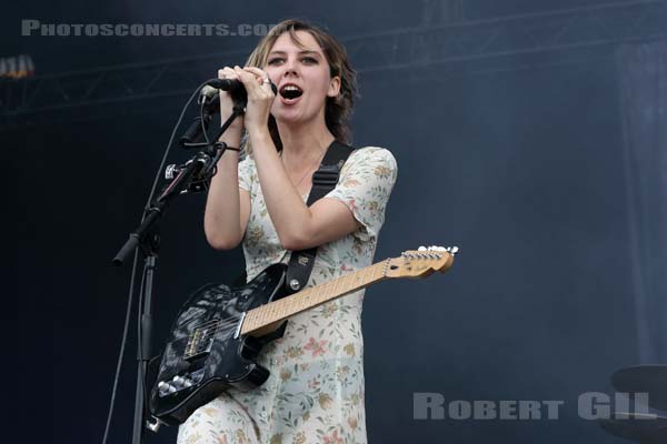 WOLF ALICE - 2018-06-17 - BRETIGNY-SUR-ORGE - Base Aerienne 217 - Main Stage - 